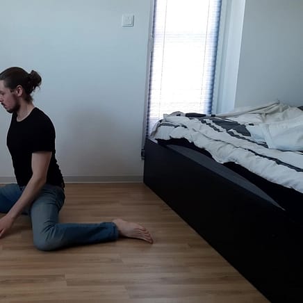 Me doing a 9090 Stretch to improve Hip Mobility
